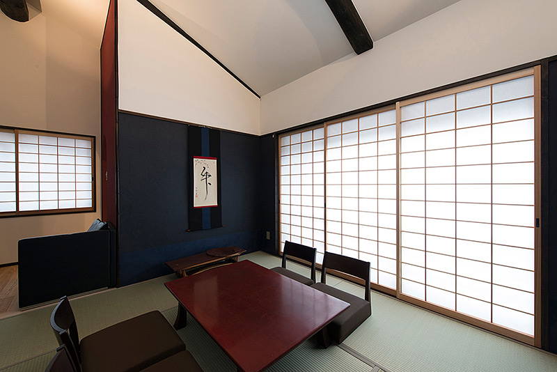 Japanese-style room