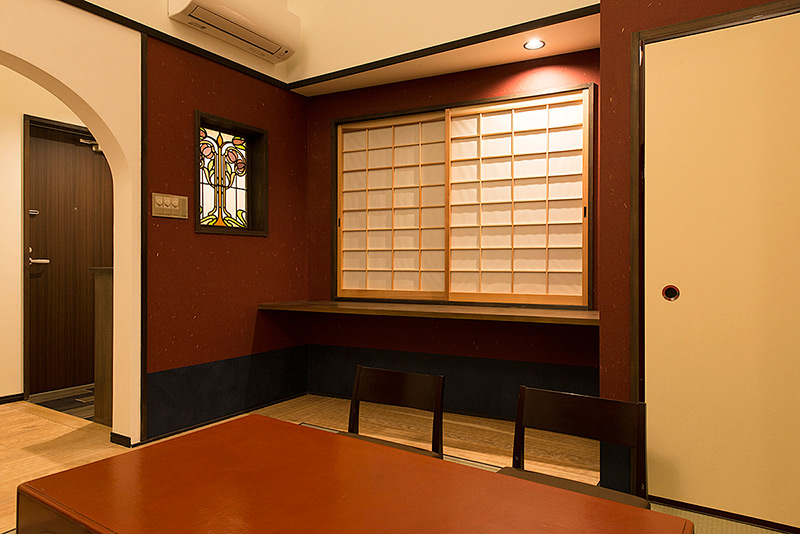 Japanese-style room