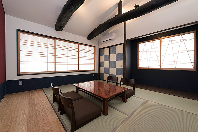 Japanese-style room